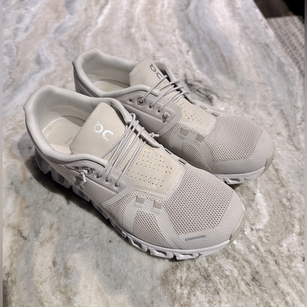 On Cloud 5 Running Shoe women’s